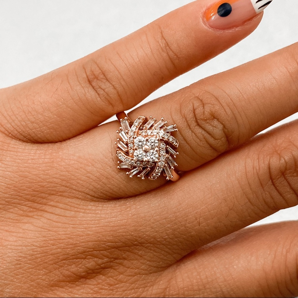 10K Rose Gold Diamond Cluster Ring 💍